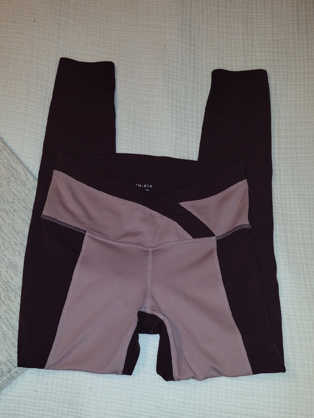 Athleta Women's Two-Tone Mauve and Plum Crossover Waist Chroma 7/8 Leggings